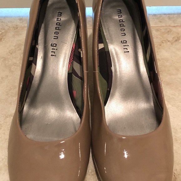 Madden Girl Pumps - Picture 2 of 4